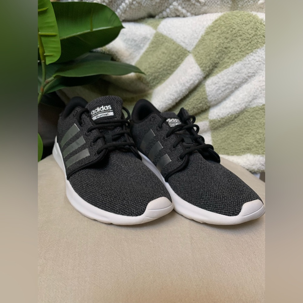 Adidas Womens Cloudfoam QT Racer Running Shoes